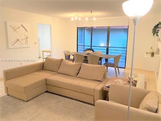 Photo - 671 NE 195th St Condo