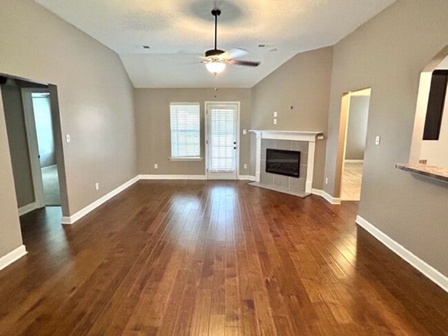 Photo - MaywoodDrive8136 Unit 1