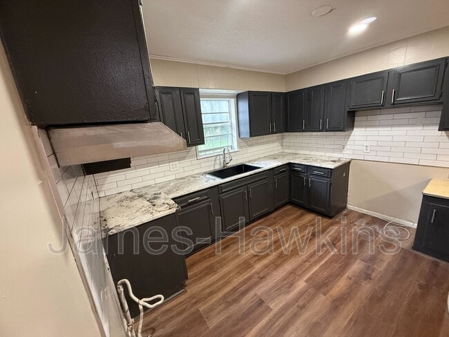 Photo - 917 Edgar D Nixon Ave