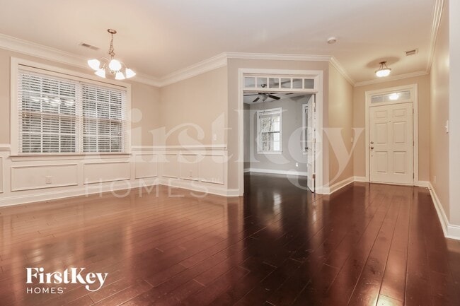 Photo - 373 Fox Ridge Ln