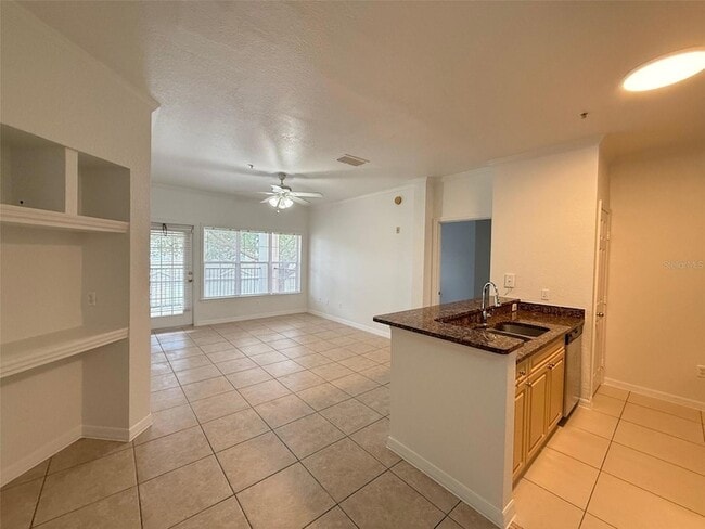 Photo - 3611 Conroy Rd Unit 825