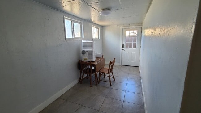 Photo - 848 600 W