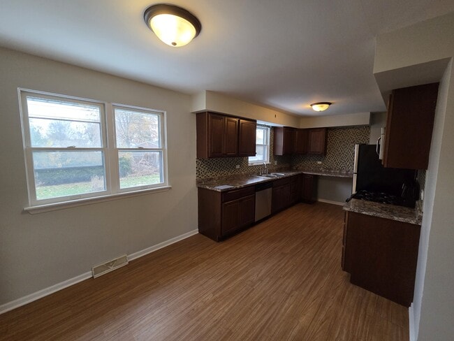 Photo - 1311 Kenmore Ave