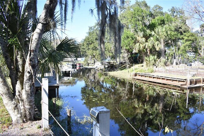 Photo - 1954 Boat Club Rd