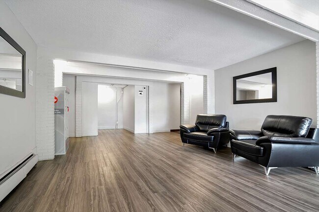 Photo - Chateau Delon Apartments