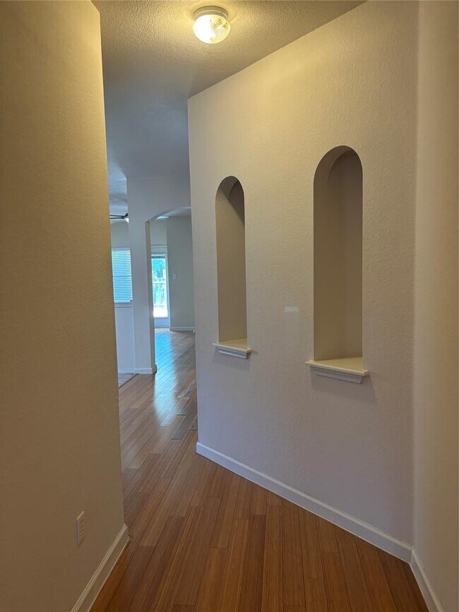 Photo - 1425 W Pflugerville Pkwy