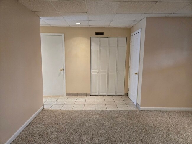 Photo - 323 W 2nd St