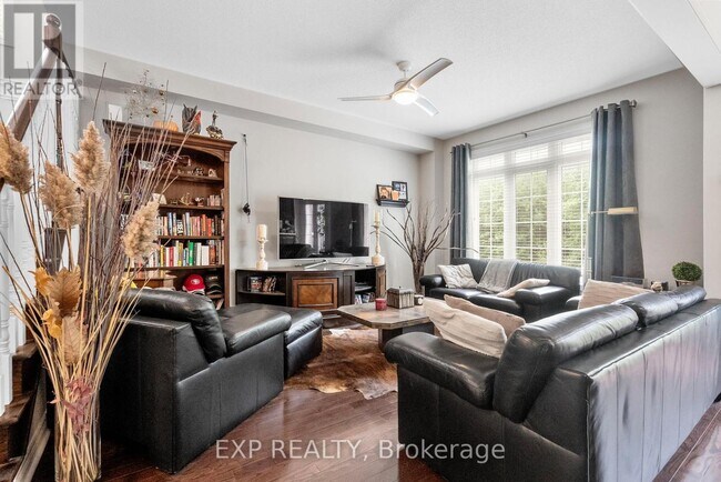 Photo - 450 Worthington Ave