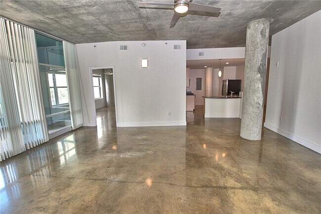 Photo - 845 Spring St NW Unit 101