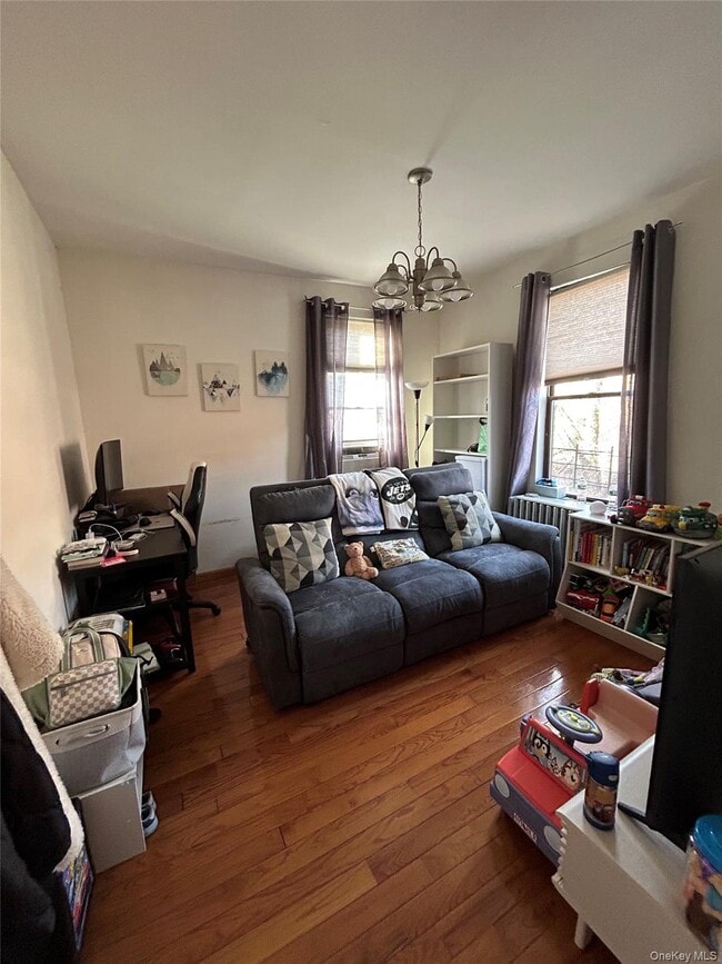 Building Photo - 31-05-31-33 33rd St Unit 3L