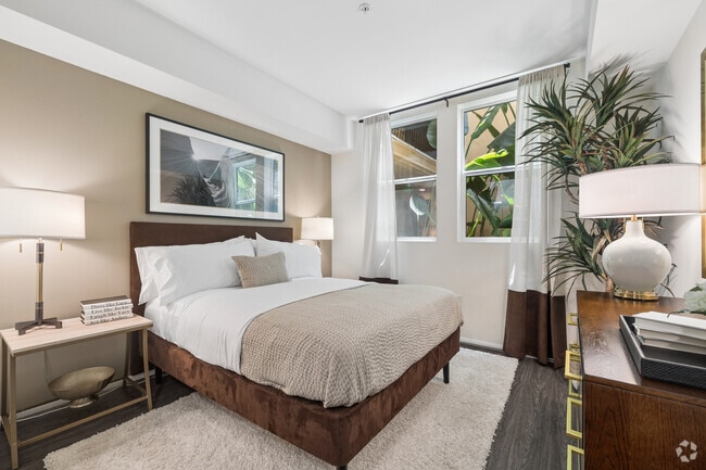 2BR, 2BA - 980SF - Bedroom