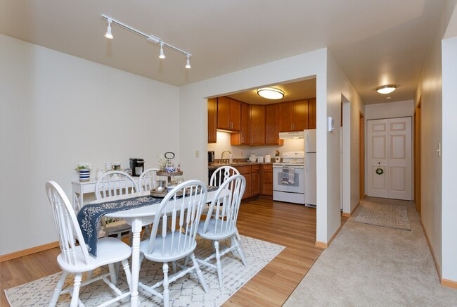 Photo - Apple Valley Apartments and Townhomes