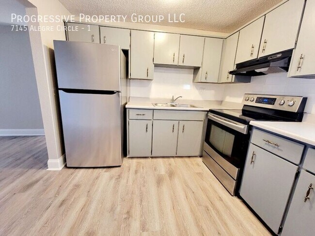 MOVE IN SPECIAL: Move in today, pay next m... - MOVE IN SPECIAL: Move in today, pay next m... Apartment Unit 1