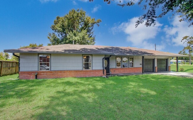 Photo - 1417 Longhorn Dr