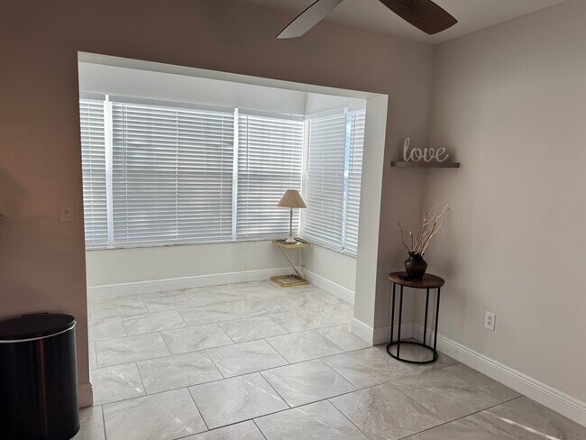 Photo - 7035 Cedarhurst Dr Unit 2