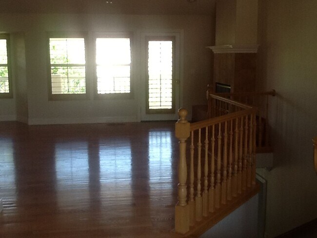 Photo - 682 Lava Pointe Dr
