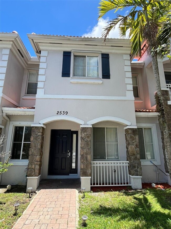 Building Photo - 2539 SW 82nd Ave Rental