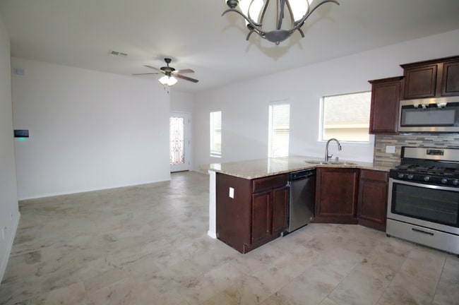 Photo - 13276 Emerald Isle St