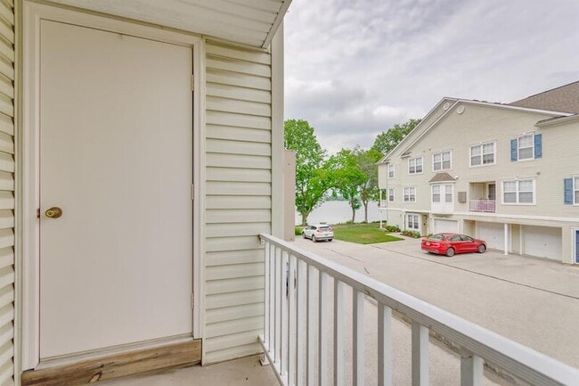 Photo - 5806 Riverfront Dr