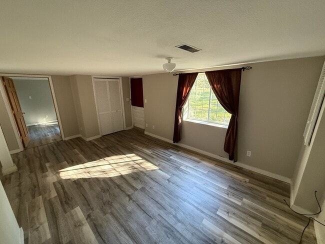 Photo - 424 Hilltop Rd