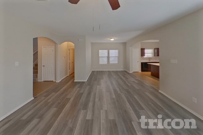 1228 Sweetgum Dr