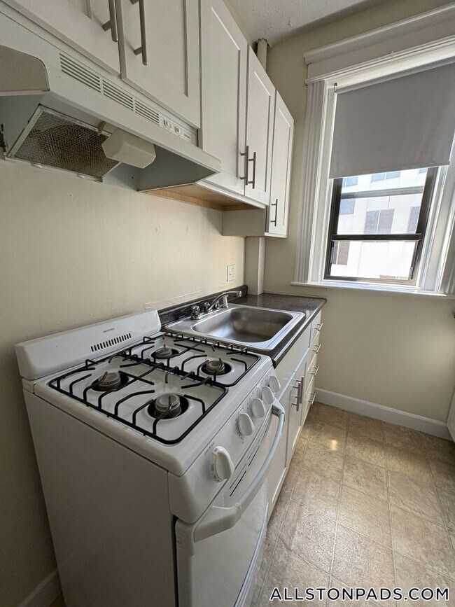 1160 Commonwealth Ave Unit 25