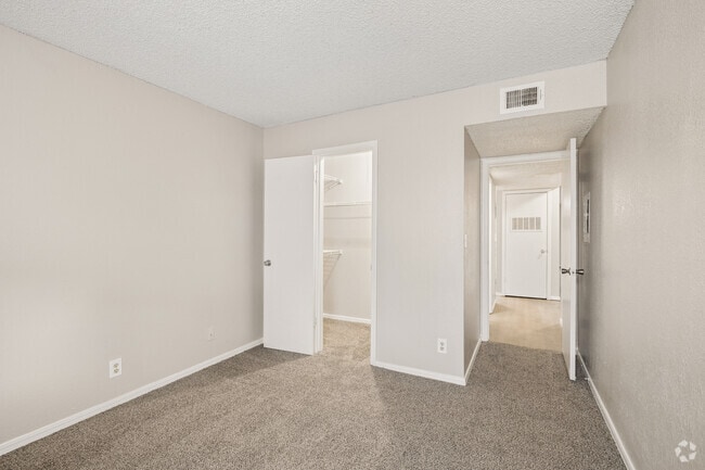A3 1BR, 1BA - 750SF - Bedroom