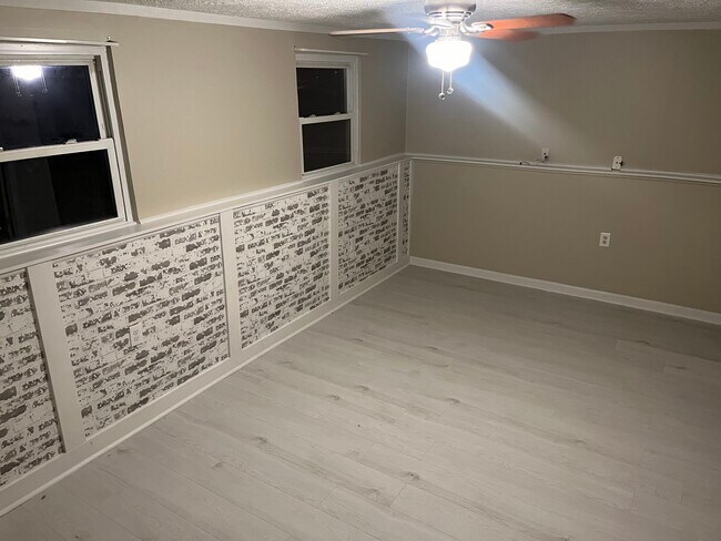 Photo - 18 Bluffside Dr