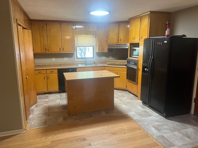 Photo - 509 W Limestone Rd Unit B