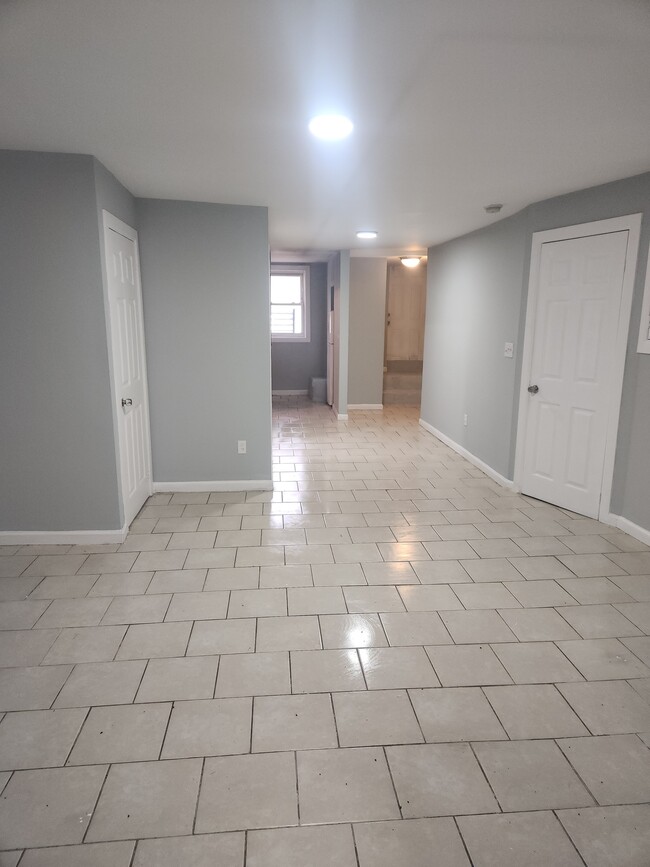 Photo - 742 Shepherd Ave Unit C