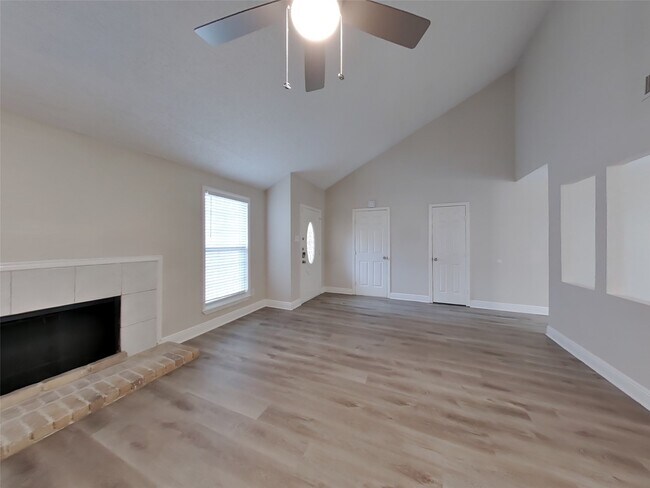 Photo - 9607 Cleveland Bay Ct