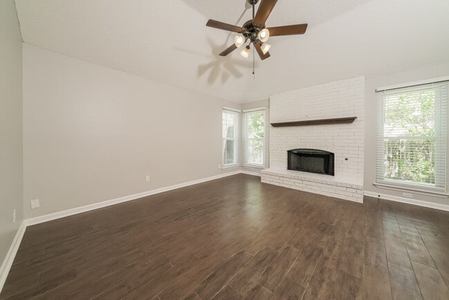 Photo - 2210 Westview Trail