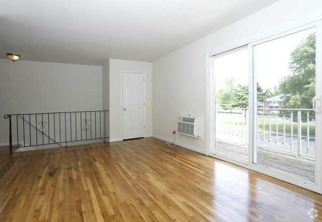 One Bedroom-Living Room Hardwood