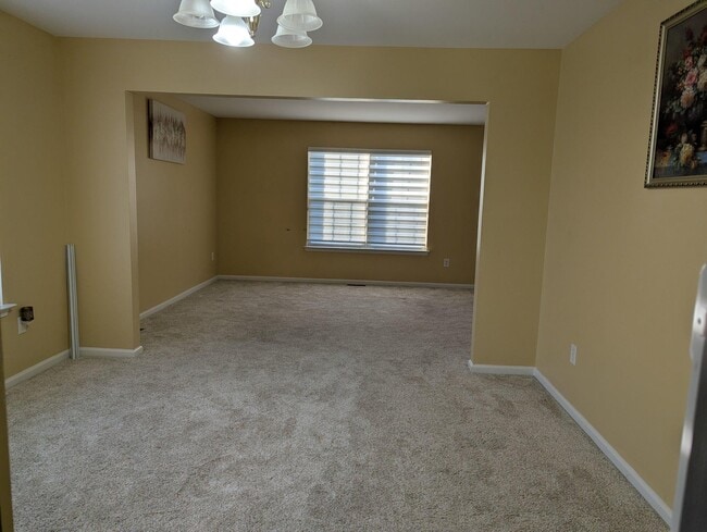 Photo - 4 Tether Cir