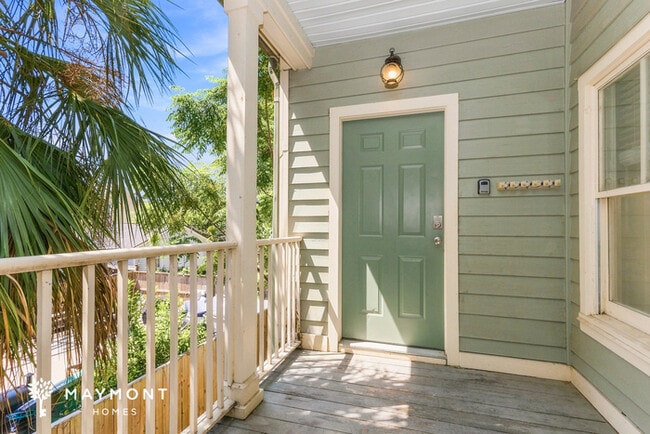Photo - 115 Drake St