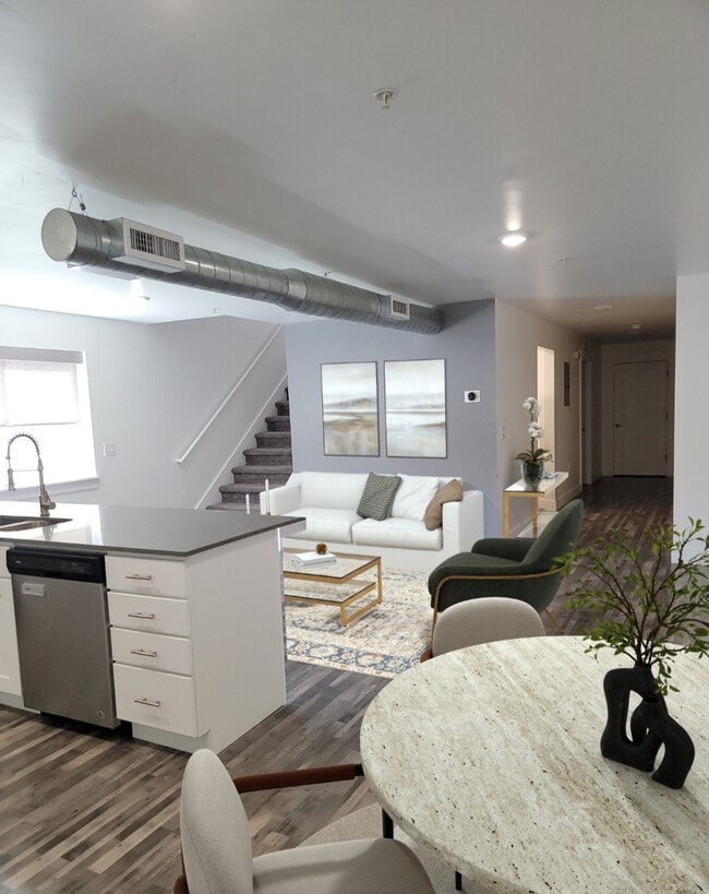 Building Photo - 606 W Girard Ave Rental