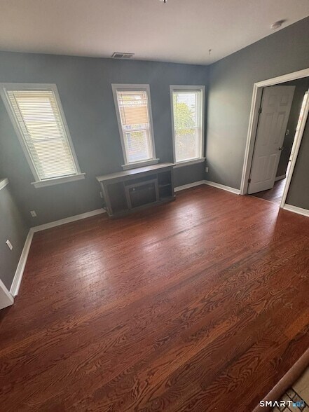 Photo - 182 Hewitt St