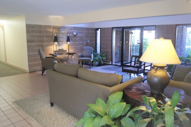 Photo - Charming 2 Bedroom/2 Bathroom Condo Unit i... Unit 205