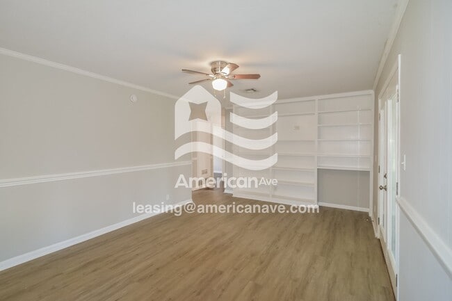 Photo - 227 Marian Dr