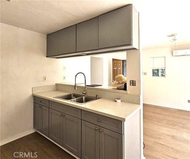 Photo - 426 E Hullett St