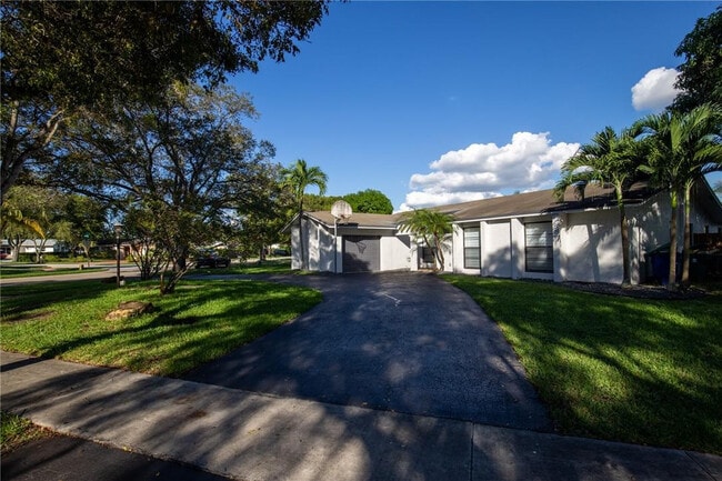 Photo - 5100 SW 104th Ave