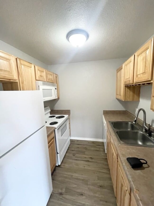 Photo - 425 E Fountain Pl Unit 104