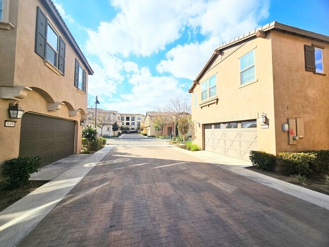 Photo - Beautiful Condo In a Nice Neighborhood 2 car garage