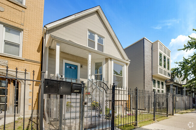 Building Photo - 1933 N Monticello Ave Unit 2 Rental