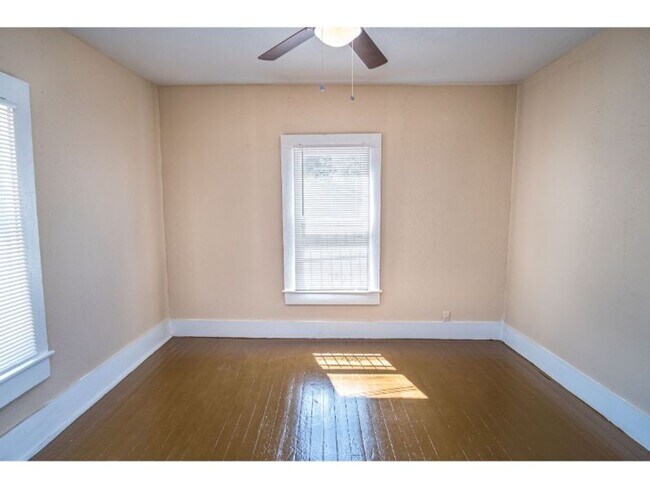 Photo - 231 Cactus St Unidad A