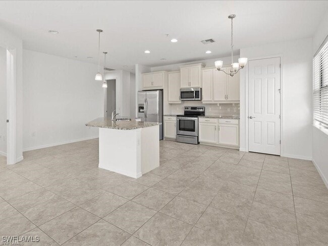 Photo - 26141 Palace Ln Unidad 201