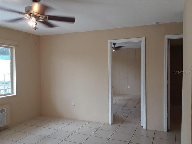 Photo - 1032 W Jefferson St Unit 5