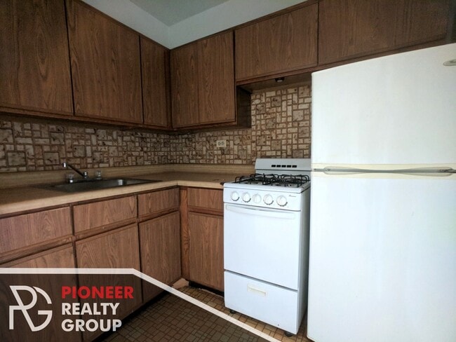 Photo - 739 W Belmont Ave Unit 505