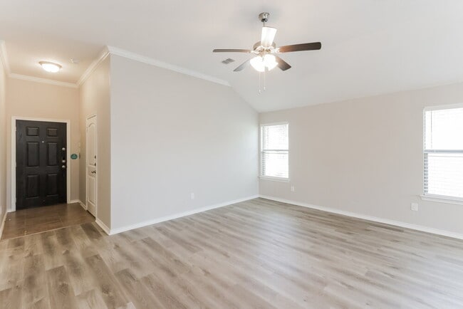 Photo - 318 Billy Wickliffe Dr