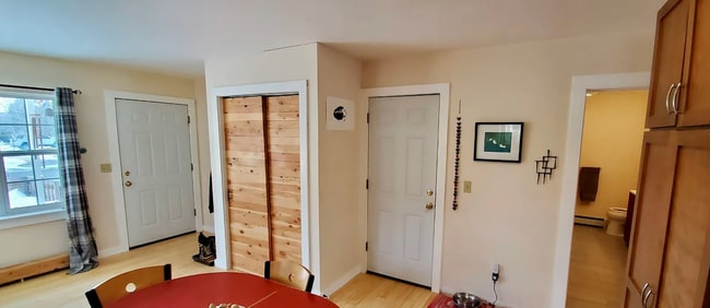 Photo - 3 Bedroom Townhome on Hunters Way